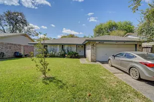 16710 Blackhawk Blvd, Friendswood, TX 77546 - Photo 1