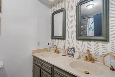 16710 Blackhawk Boulevard, Friendswood, TX 77546 - Photo 21