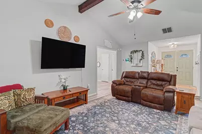 16710 Blackhawk Boulevard, Friendswood, TX 77546 - Photo 9