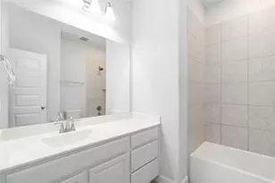 1303 Gardenia Dr, Houston, TX 77018 - Photo 23