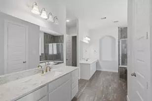 1303 Gardenia Dr, Houston, TX 77018 - Photo 21