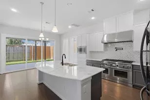 1303 Gardenia Dr, Houston, TX 77018 - Photo 13