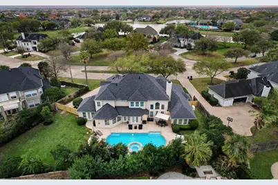 1631 Lakeshore Way, Houston, TX 77077 - Photo 47