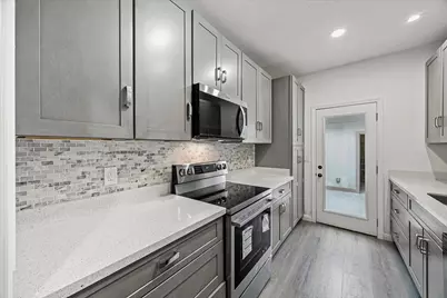 664 N Eldridge Parkway, Houston, TX 77079 - Photo 17
