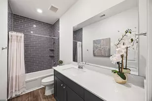 35425 Woodtrace Cir, Pinehurst, TX 77362 - Photo 33