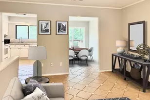 45 Kittiwake Ct, The Woodlands, TX 77380 - Photo 3