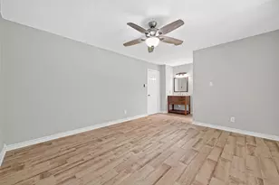 18747 Woodridge Dr, Conroe, TX 77302 - Photo 25