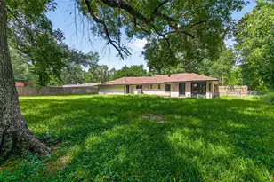 18747 Woodridge Dr, Conroe, TX 77302 - Photo 35