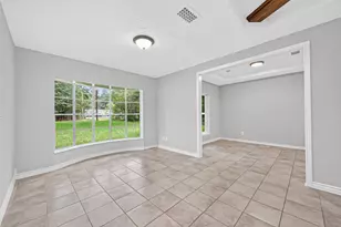 18747 Woodridge Dr, Conroe, TX 77302 - Photo 5
