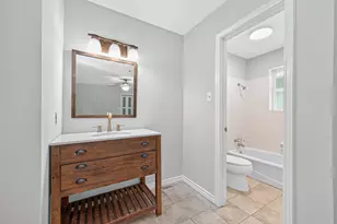 18747 Woodridge Dr, Conroe, TX 77302 - Photo 27