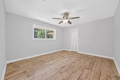 18747 Woodridge Drive, Conroe, TX 77302 - Photo 23