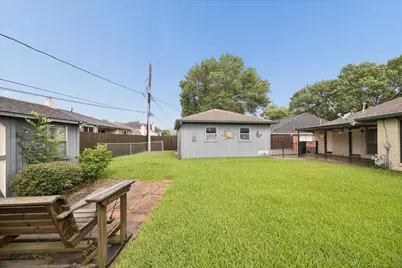 10328 Rocky Hollow Road, La Porte, TX 77571 - Photo 19