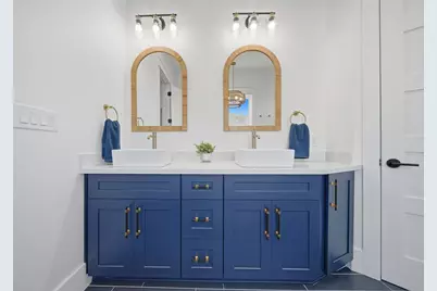 4411 Strand Avenue, Port Bolivar, TX 77650 - Photo 33