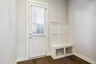 10906 Brookeshire Chase Ln Ln, Houston, TX 77043 - Photo 5