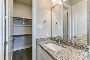 10906 Brookeshire Chase Ln Ln, Houston, TX 77043 - Photo 9