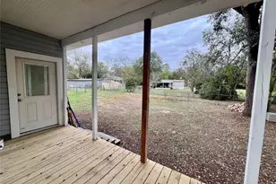 282 11th, Somerville, TX 77879 - Photo 11