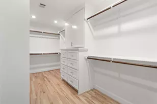 4710 Laurel St, Bellaire, TX 77401 - Photo 9