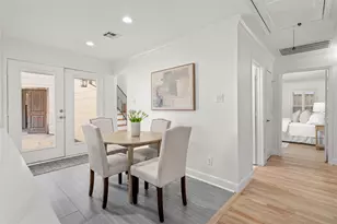 4710 Laurel St, Bellaire, TX 77401 - Photo 7