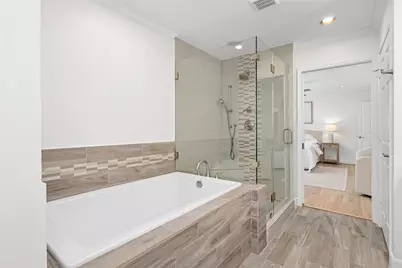 4710 Laurel Street, Bellaire, TX 77401 - Photo 11