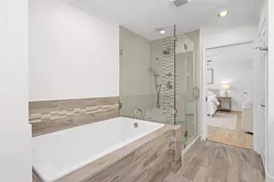 4710 Laurel St, Bellaire, TX 77401 - Photo 11