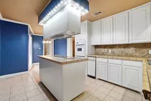 74 Oak Grove Ln, Conroe, TX 77304 - Photo 9