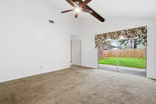 74 Oak Grove Ln, Conroe, TX 77304 - Photo 15