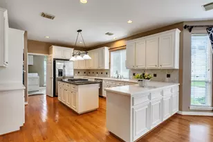 7119 Rustling Oaks Dr, Richmond, TX 77469 - Photo 9