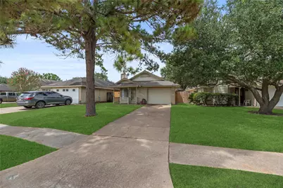 8622 Ashlawn Drive, Houston, TX 77083 - Photo 1