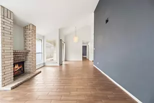8622 Ashlawn Dr, Houston, TX 77083 - Photo 5