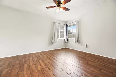 8622 Ashlawn Drive, Houston, TX 77083 - Photo 13
