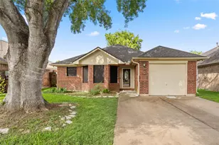 2721 Overland Trail, Dickinson, TX 77539 - Photo 1