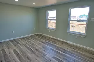 976 County Rd 202, Sargent, TX 77414 - Photo 17