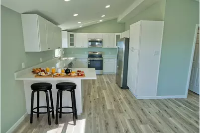 976 County Road 202, Sargent, TX 77414 - Photo 9