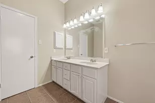 8411 Tamayo Dr, Houston, TX 77083 - Photo 35