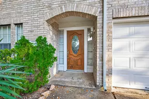 8411 Tamayo Dr, Houston, TX 77083 - Photo 5