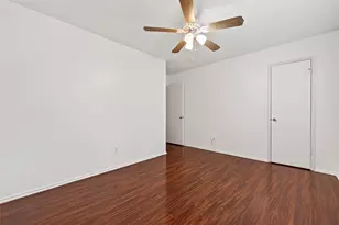 8411 Tamayo Dr, Houston, TX 77083 - Photo 39