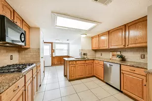 4223 Nations Dr, Pasadena, TX 77505 - Photo 11