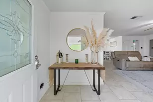 439 Pompano St, Bayou Vista, TX 77563 - Photo 5