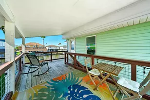 439 Pompano St, Bayou Vista, TX 77563 - Photo 3