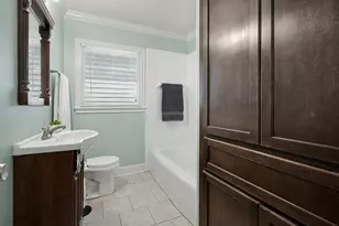 130 San Fernando Dr, Galveston, TX 77550 - Photo 11