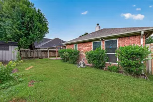 9323 Eaglewood Shadow Ct, Houston, TX 77083 - Photo 21