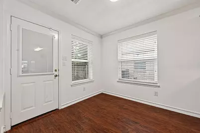 9323 Eaglewood Shadow Court, Houston, TX 77083 - Photo 11