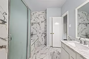 9323 Eaglewood Shadow Ct, Houston, TX 77083 - Photo 5