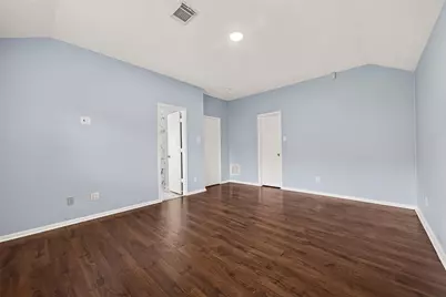 9323 Eaglewood Shadow Court, Houston, TX 77083 - Photo 23