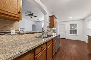 9323 Eaglewood Shadow Ct, Houston, TX 77083 - Photo 17