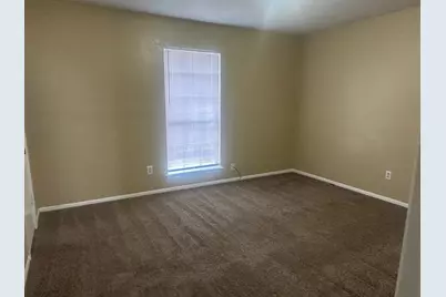 300 Rice Street, Angleton, TX 77515 - Photo 9