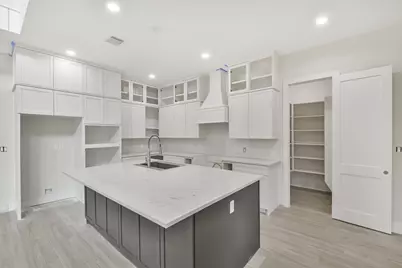 40 Trellis Ct, Conroe, TX 77304 - Photo 3