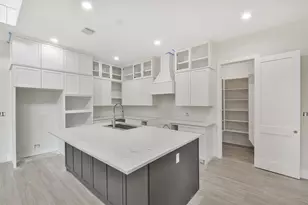 40 Trellis Ct, Conroe, TX 77304 - Photo 3