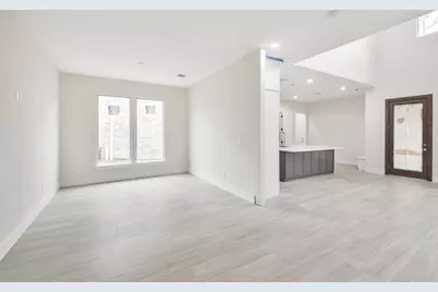 40 Trellis Ct, Conroe, TX 77304 - Photo 5