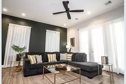 1915 Kolfahl Street #G, Houston, TX 77023 - Photo 9